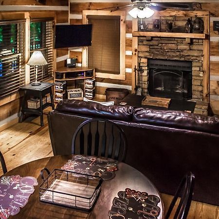 Hatfield Hideaway Pigeon Forge Kültér fotó